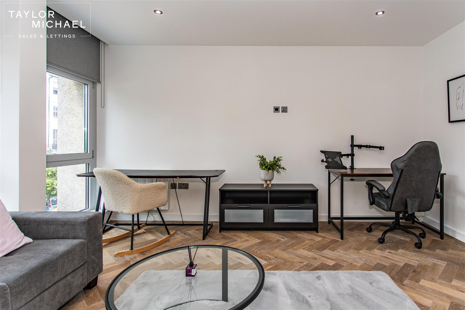 Kitchen / Dining & Living Room